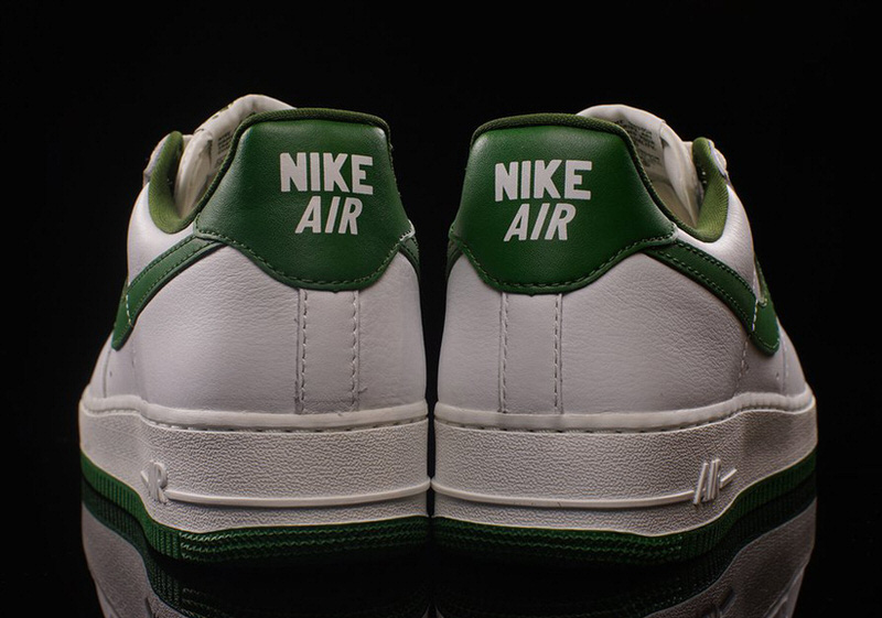 Nike Air Force 1 Low Lucky Green