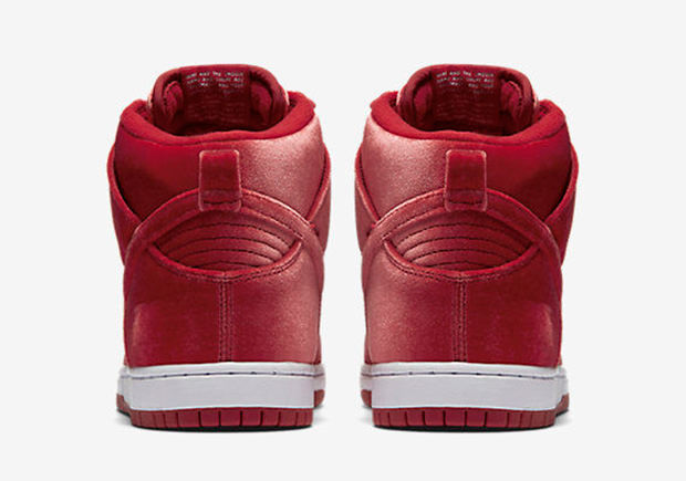Nike SB Dunk High Red Velvet 