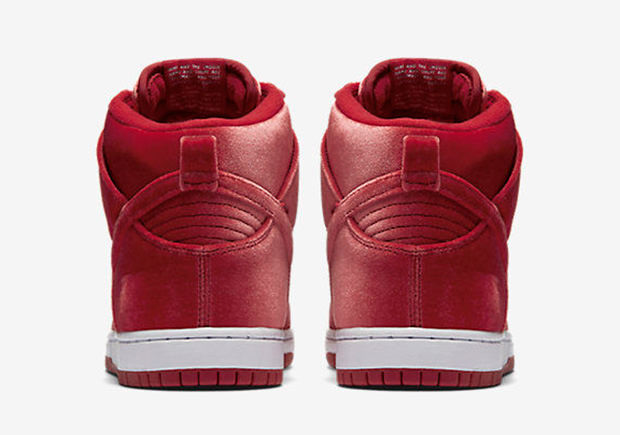 Nike SB Dunk High Red Velvet
