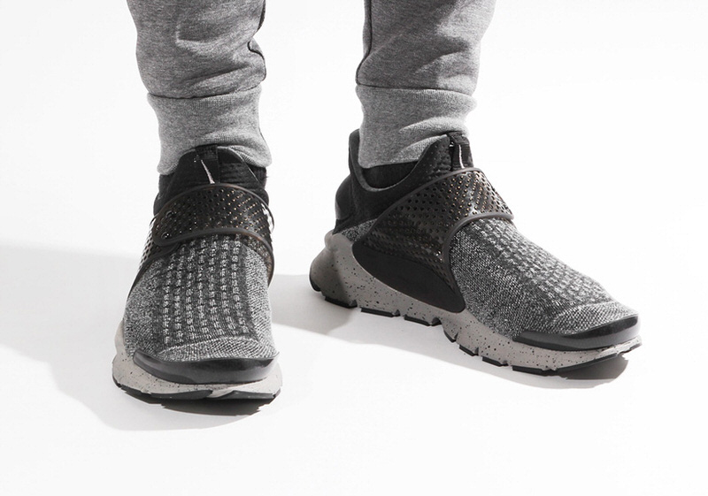 Nike Sock Dart SE Premium Dark Grey/Black