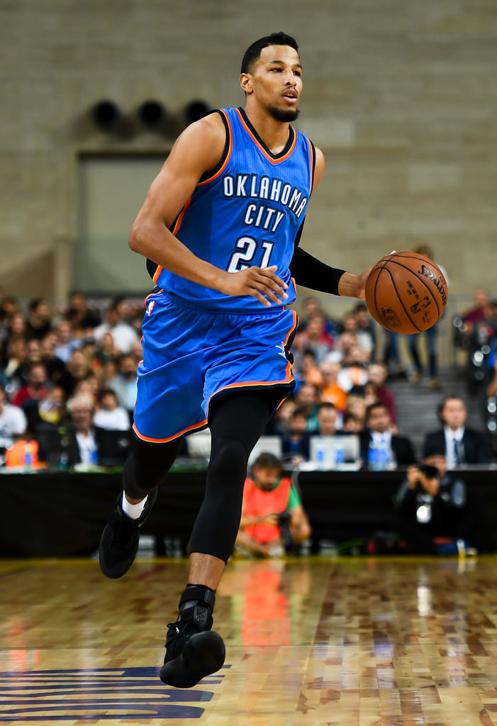Andre Roberson in the Nike Kyrie 2 "Triple Black"