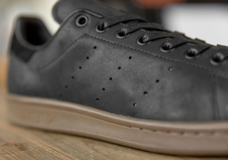 Black stan smiths size 6 sales