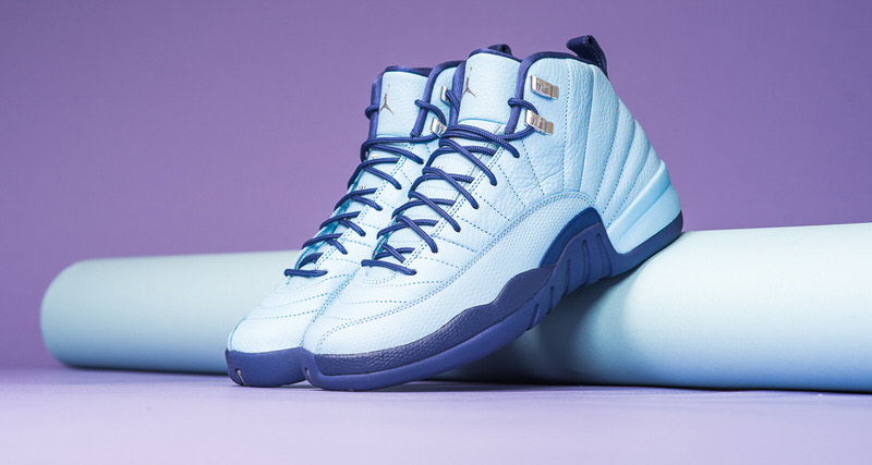 jordan 12 hornets