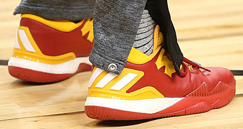 James Harden Shows Love to China with New Crazylight PE // Kicks On Court