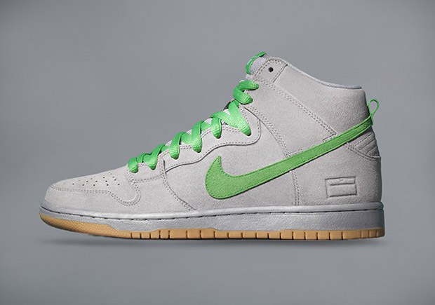 Nike SB Dunk High Silver Box