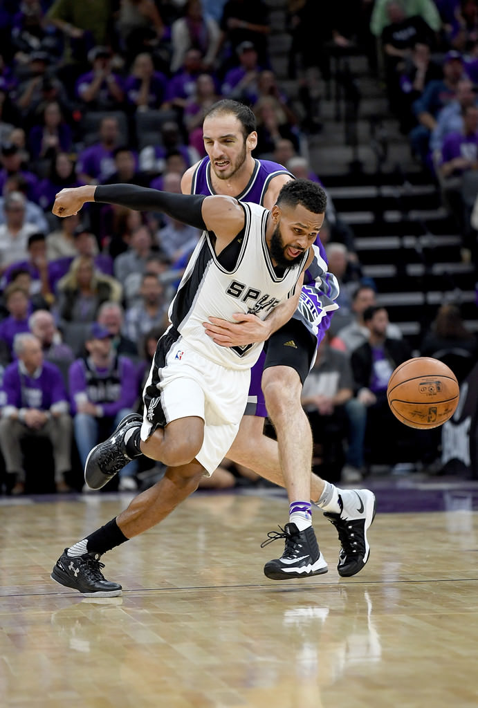 Patty Mills in the Under Armour ClutchFit Drive 3 Low & Kosta Koufos in the Nike Air Max Audacity 2016