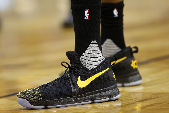 NEW ORLEANS, LA - OCTOBER 28: Nike shoes worn by Kevin Durant #35 of the Golden State Warriors are seen during a game against the New Orleans Pelicans at the Smoothie King Center on October 28, 2016 in New Orleans, Louisiana. NOTE TO USER: User expressly acknowledges and agrees that, by downloading and or using this photograph, User is consenting to the terms and conditions of the Getty Images License Agreement. (Photo by Jonathan Bachman/Getty Images)