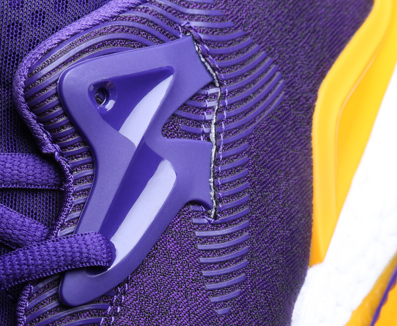 brandon-ingram-adidas-crazylight-boost-2016-pe-lakers-5