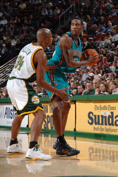 SEATTLE - DECEMBER 26: Rasual Butler #45 of the New Orleans/Oklahoma City Hornets looks to make a move against Ray Allen #34 of the Seattle SuperSonics at Key Arena on December 26, 2006 in Seattle, Washington. The Sonics won 102-94. NOTE TO USER: User expressly acknowledges and agrees that, by downloading and/or using this Photograph, user is consenting to the terms and conditions of the Getty Images License Agreement. Mandatory Copyright Notice: Copyright 2006 NBAE (Photo by Terrence Vaccaro/NBAE via Getty Images)