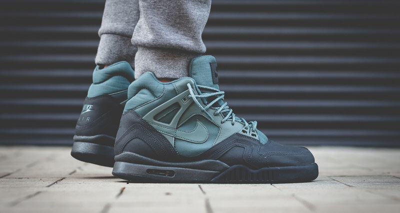 Nike Air Tech Challenge II SE "Hasta"