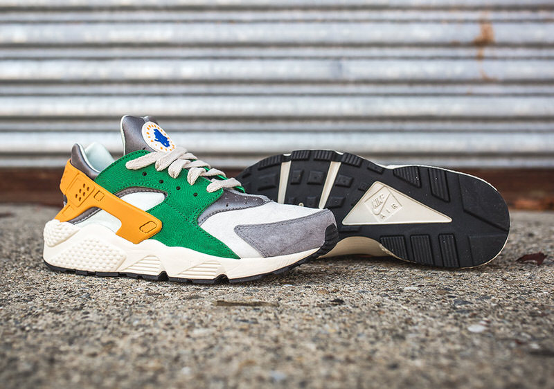 Nike Air Huarache Pine Green/Gold Leaf