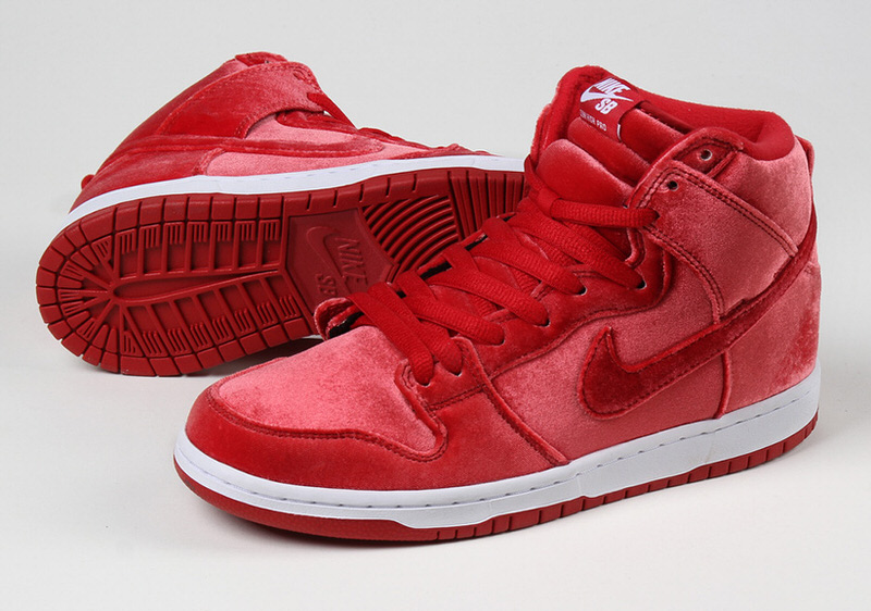 Nike SB Dunk High "Red Coming This Christmas Nice Kicks
