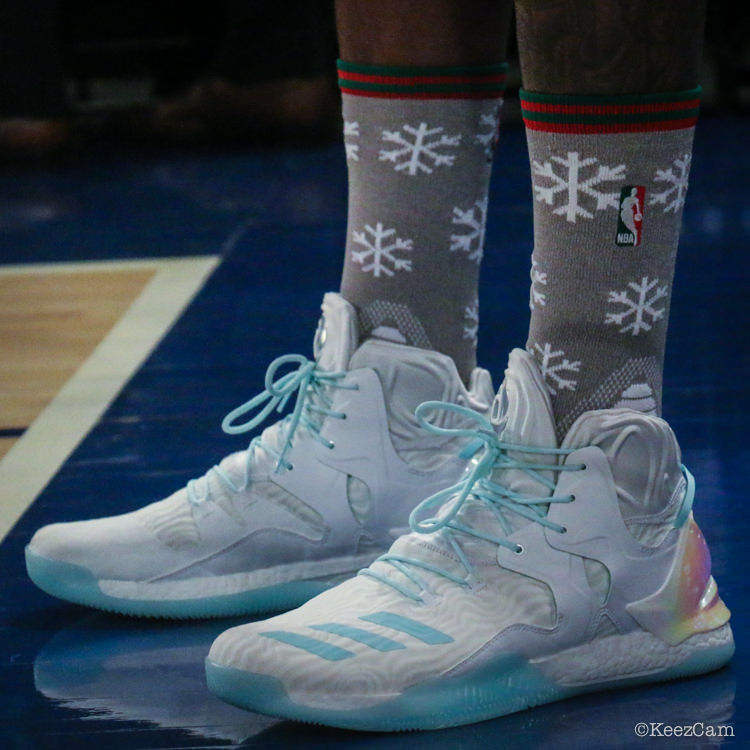 Derrick rose sales christmas shoes 2016