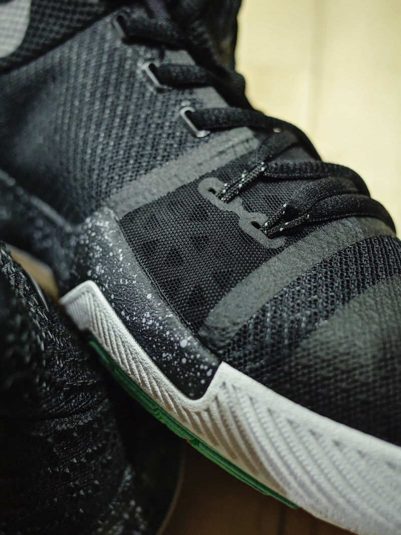 kyrie 3 black ice