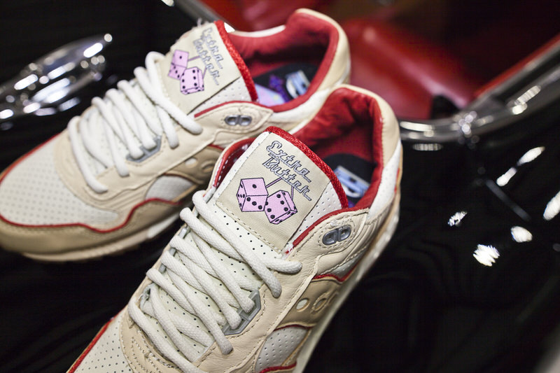 Extra Butter x Saucony For The People "Friends & Family"