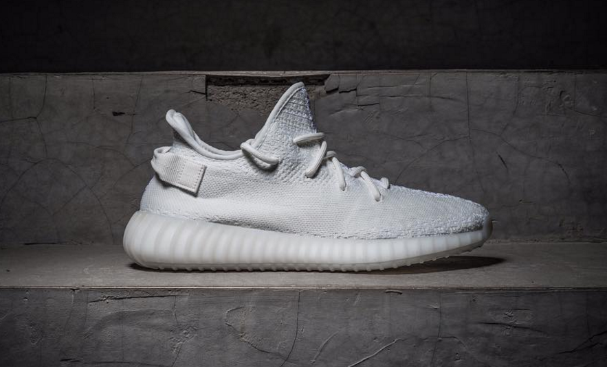 yeezy boost 350 v2 triple white