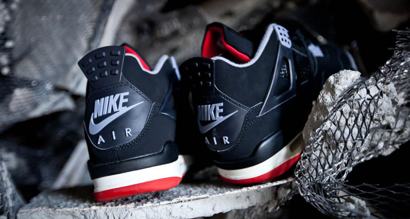 Air Jordan 4 Black/Red