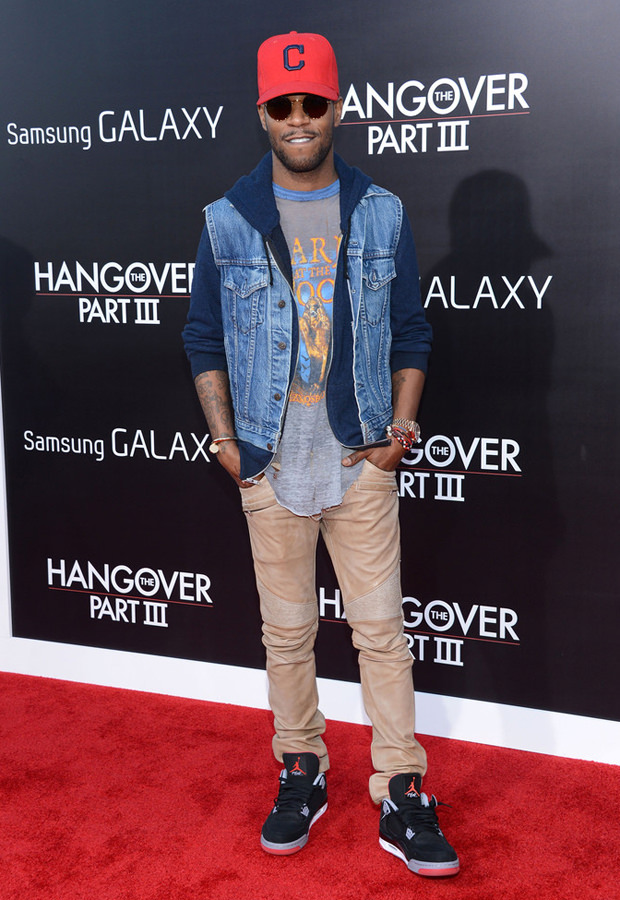 Kid Cudi in the Air Jordan 4 Black/Red