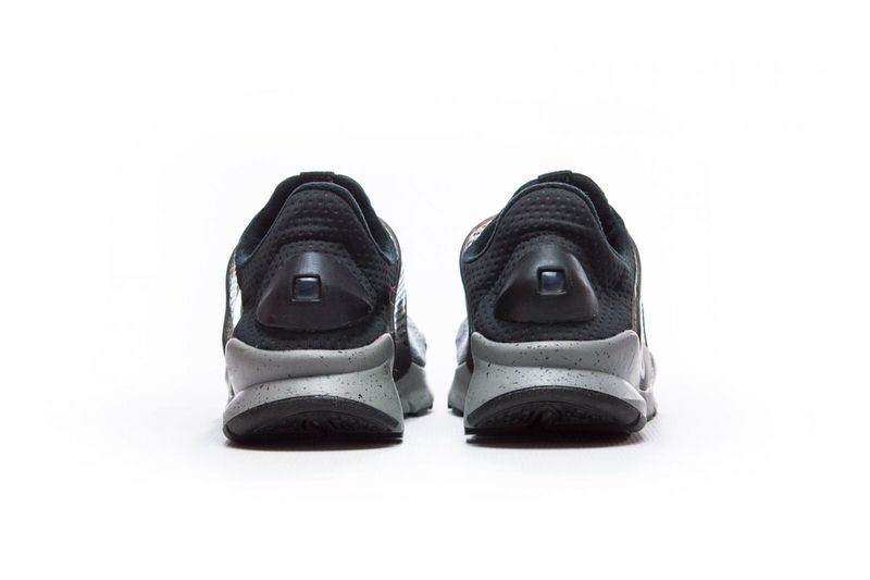 Nike Sock Dart SE "Grayscale"
