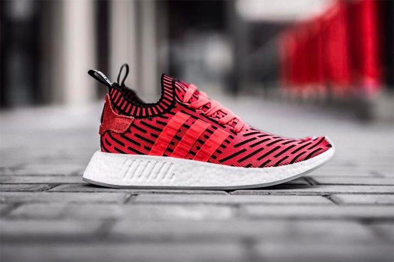 adidas NMD R2