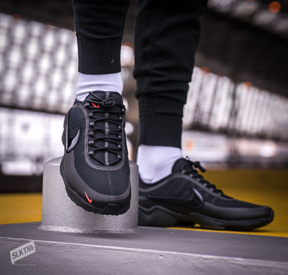 nike air zoom spiridon black bright crimson