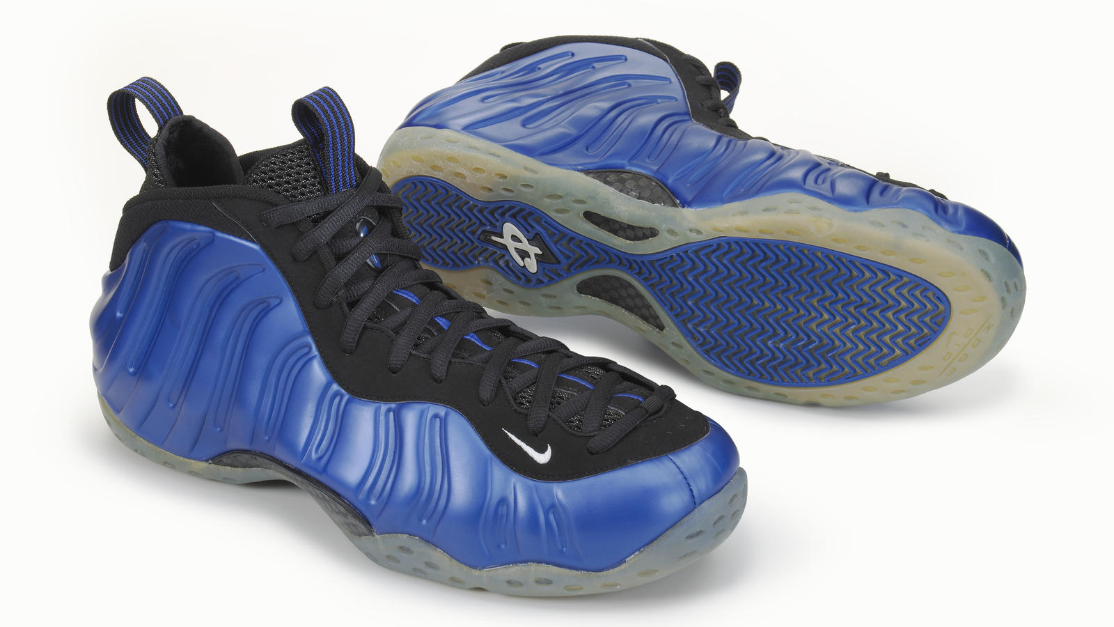 air foamposite one sneaker