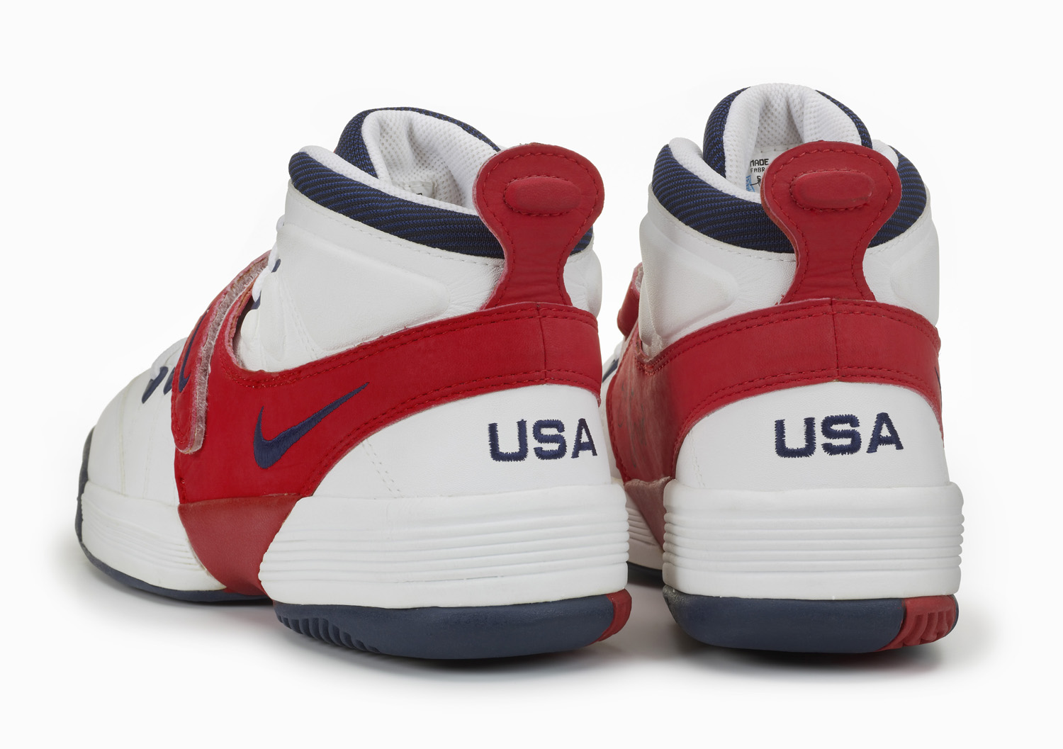 Teka marburgShops The 1st Women s Signature Shoe Inside The Design Of Marni Gerber s Nike Air Swoopes Nike Hypercahse Net Collectors Society