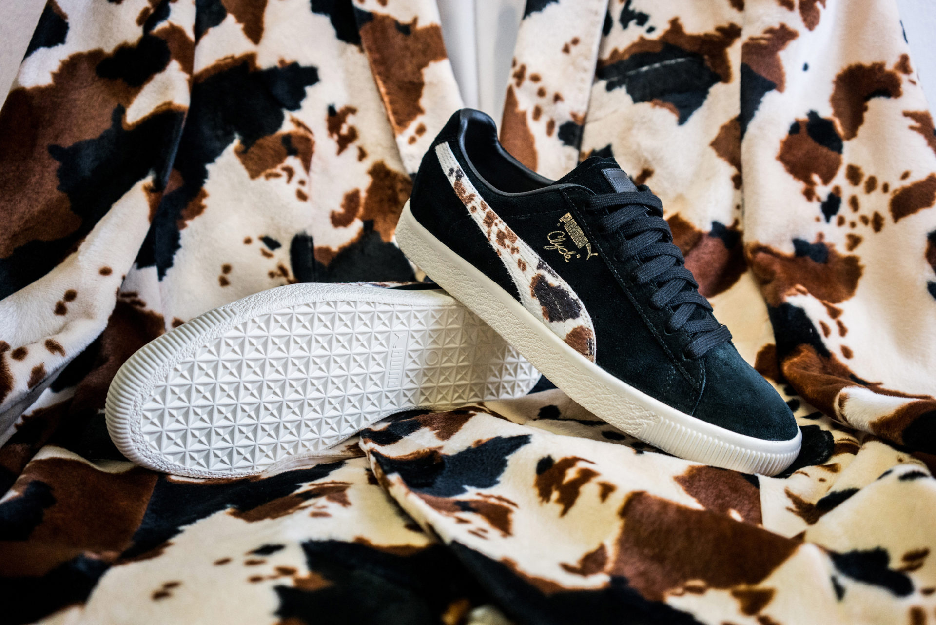 Puma deals clyde suits