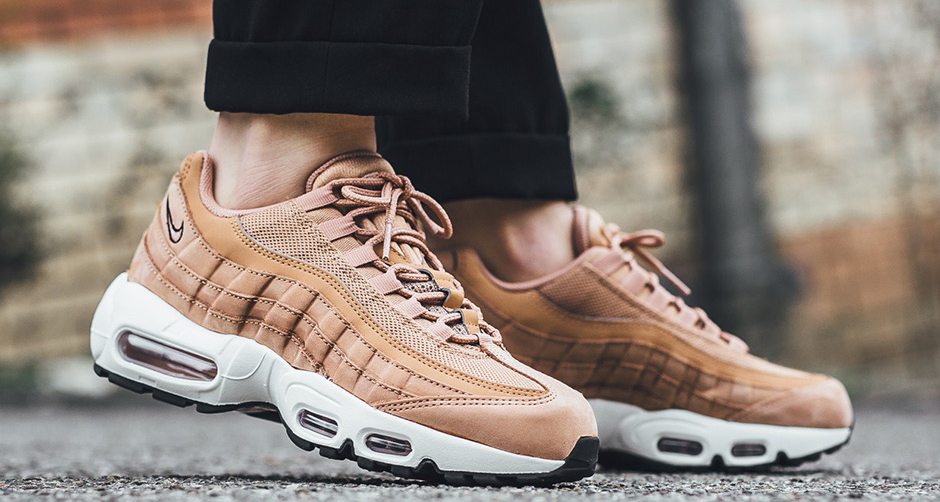 Nike WMNS Air Max 95 "Dusted Clay"