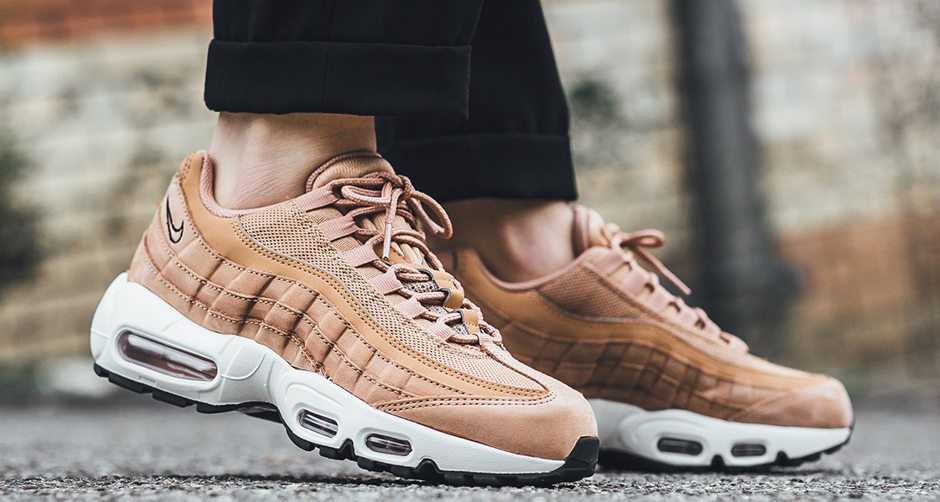 Nike WMNS Air Max 95 "Dusted Clay"