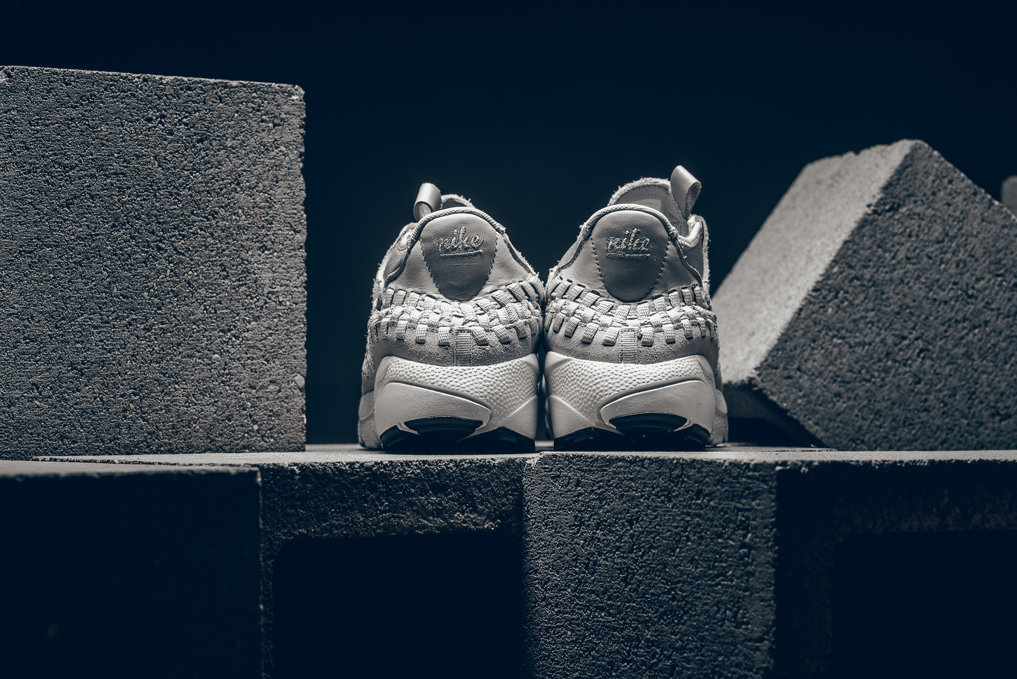 Nike Air Footscape Woven Chukka "Light Bone"