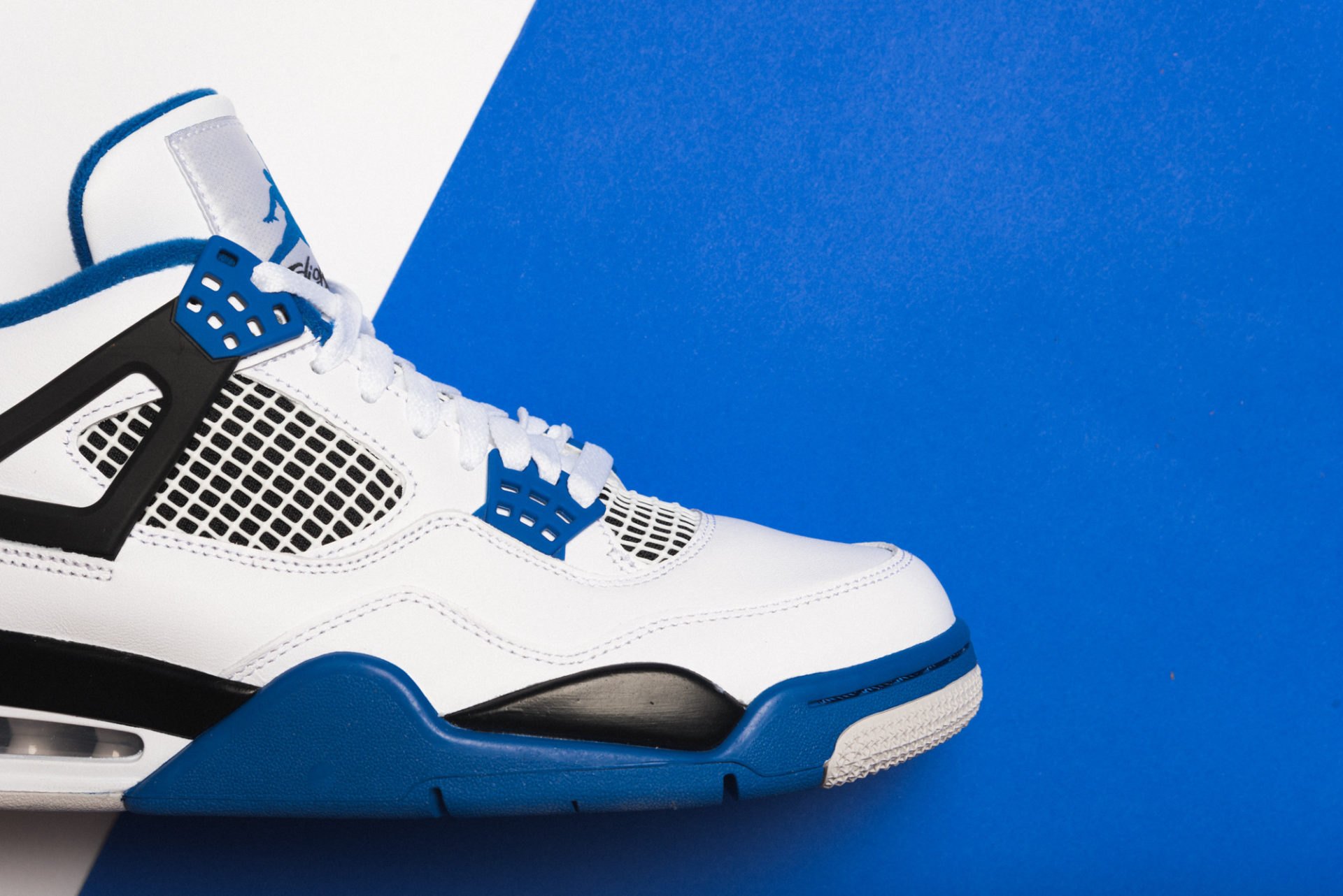 Air Jordan 4 "Motorsport"