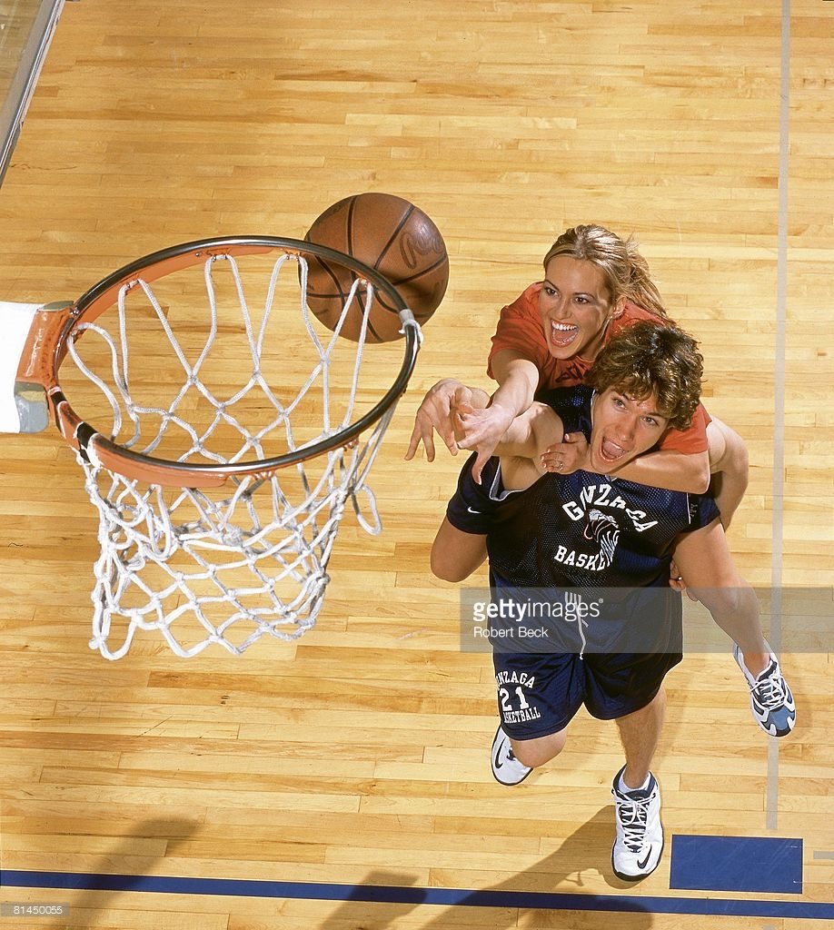 Dan Dickau in the Nike Air Holistic Uptempo