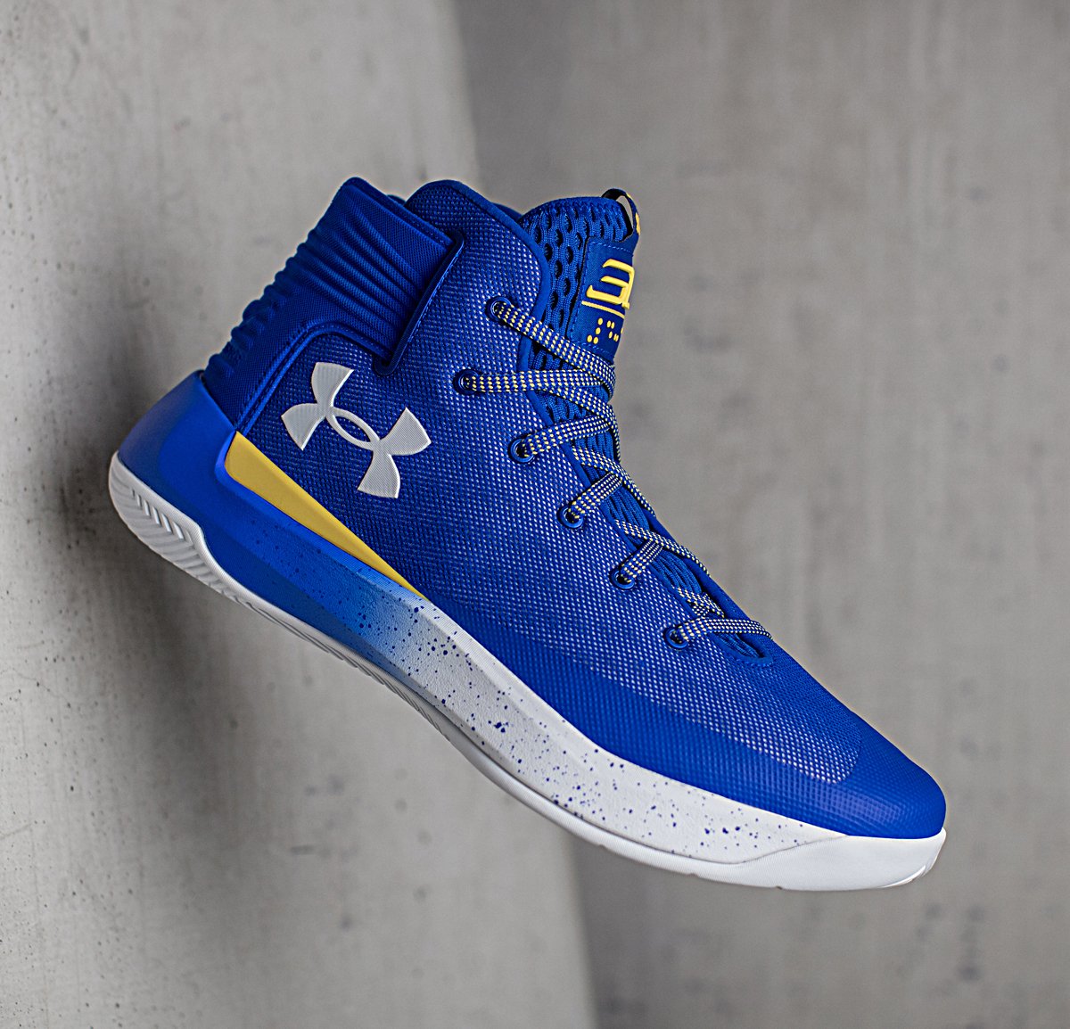 Just The Facts // Inside Stephen Curry's Under Armour Curry 3Zer0