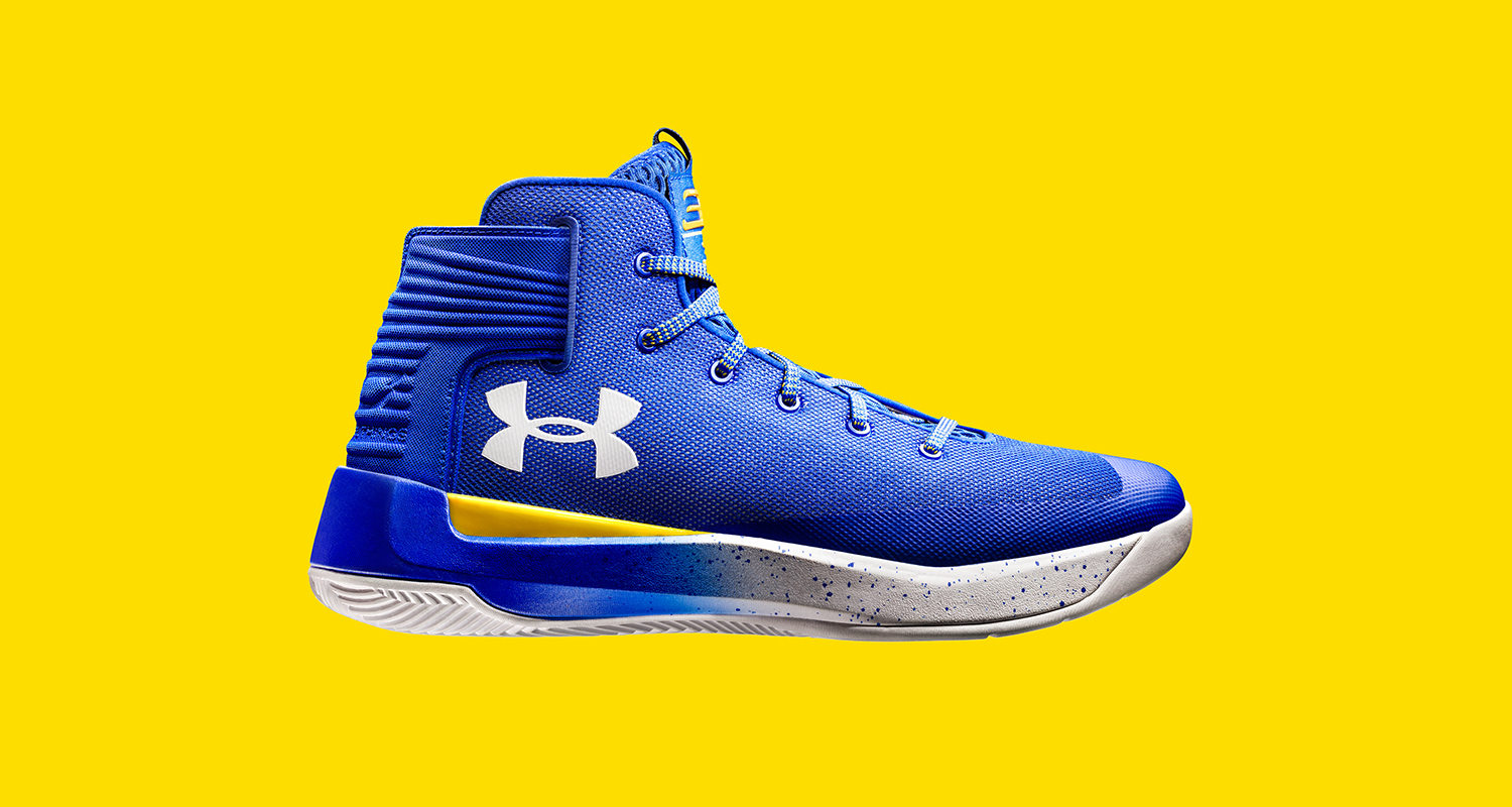 Playoffs in Under Armour Curry 3ZER0 