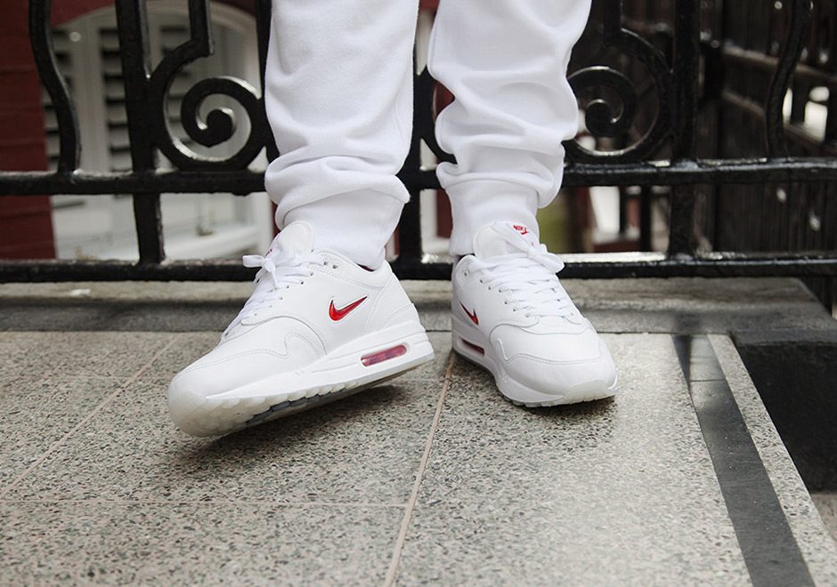 Nike Air Max 1 Jewel "White/Red"