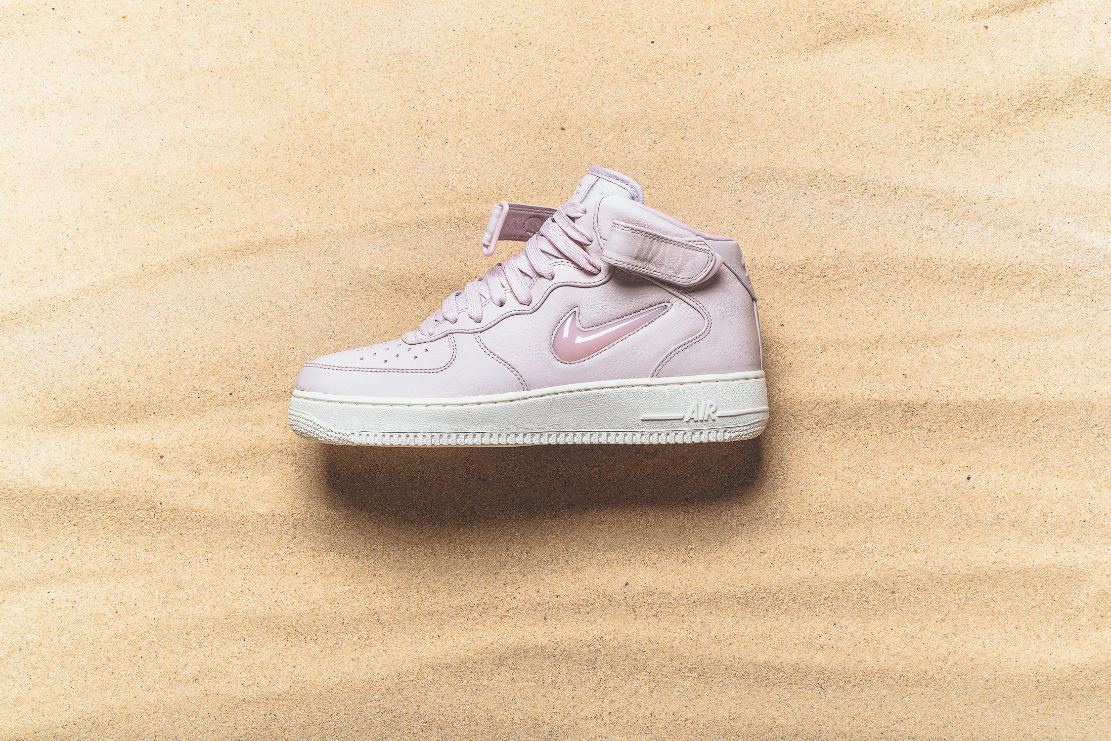 Air force deals 1 jewel pink