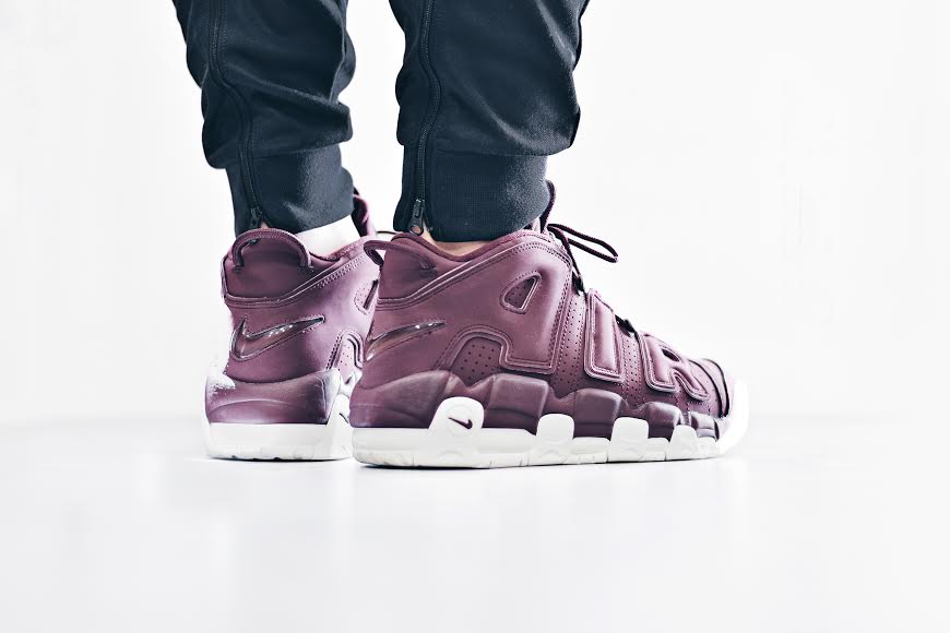 nike uptempo maroon