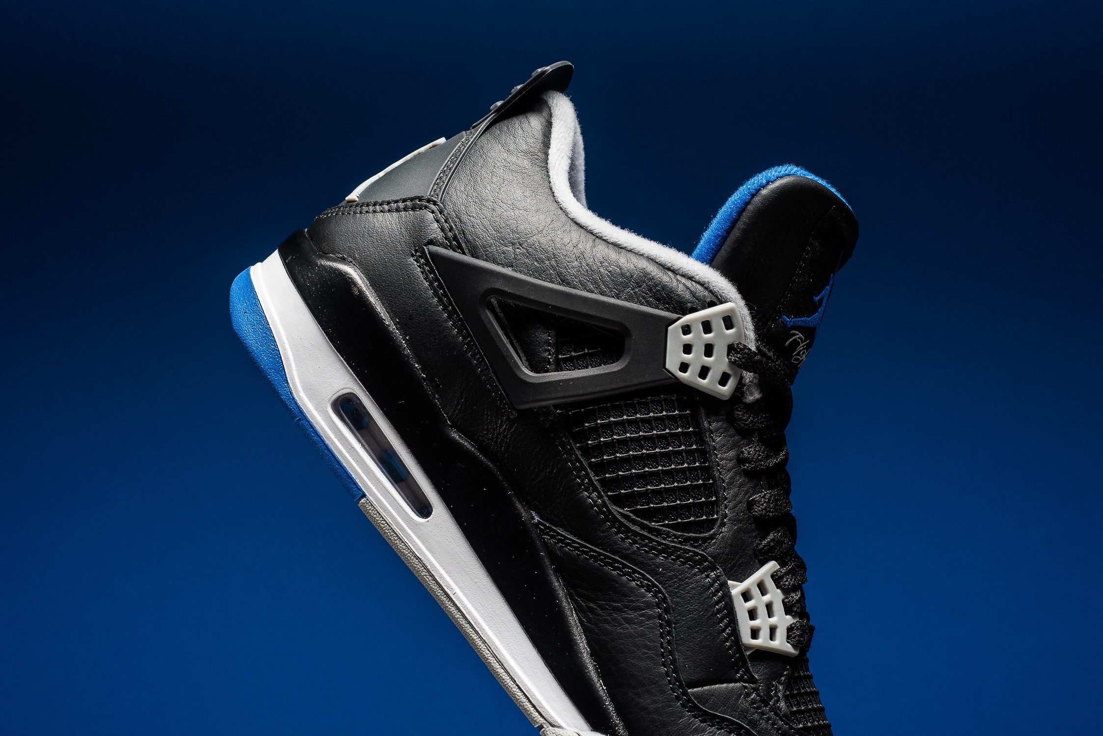 Air Jordan 4 "Motorsport Away"