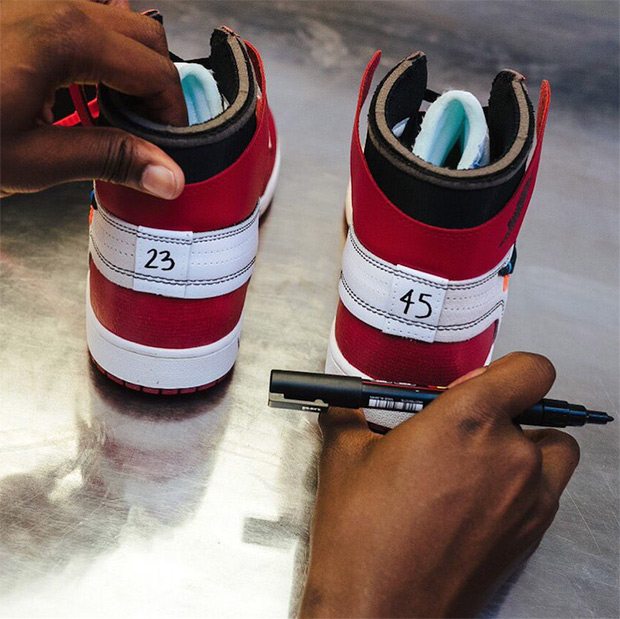 erindringsmønter Beregn hemmeligt Virgil Abloh Customizes His OFF-WHITE x Air Jordan 1 Collaboration for Michael  Jordan | Nice Kicks