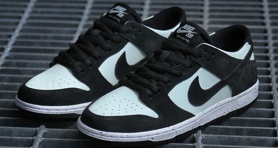 nike sb dunk low black and white