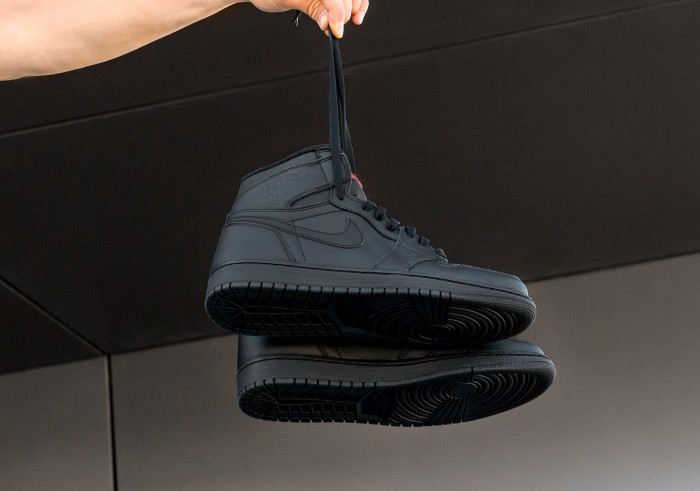Air Jordan 1 "Black"