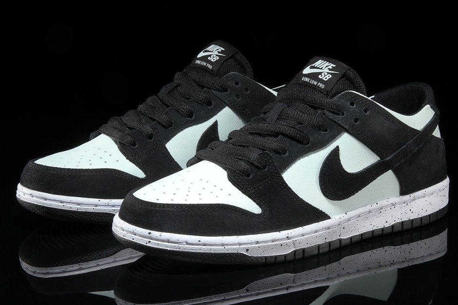 nike sb dunk low white and black