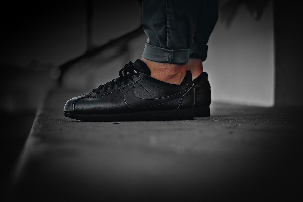 Nike Cortez Leather "Triple Black"