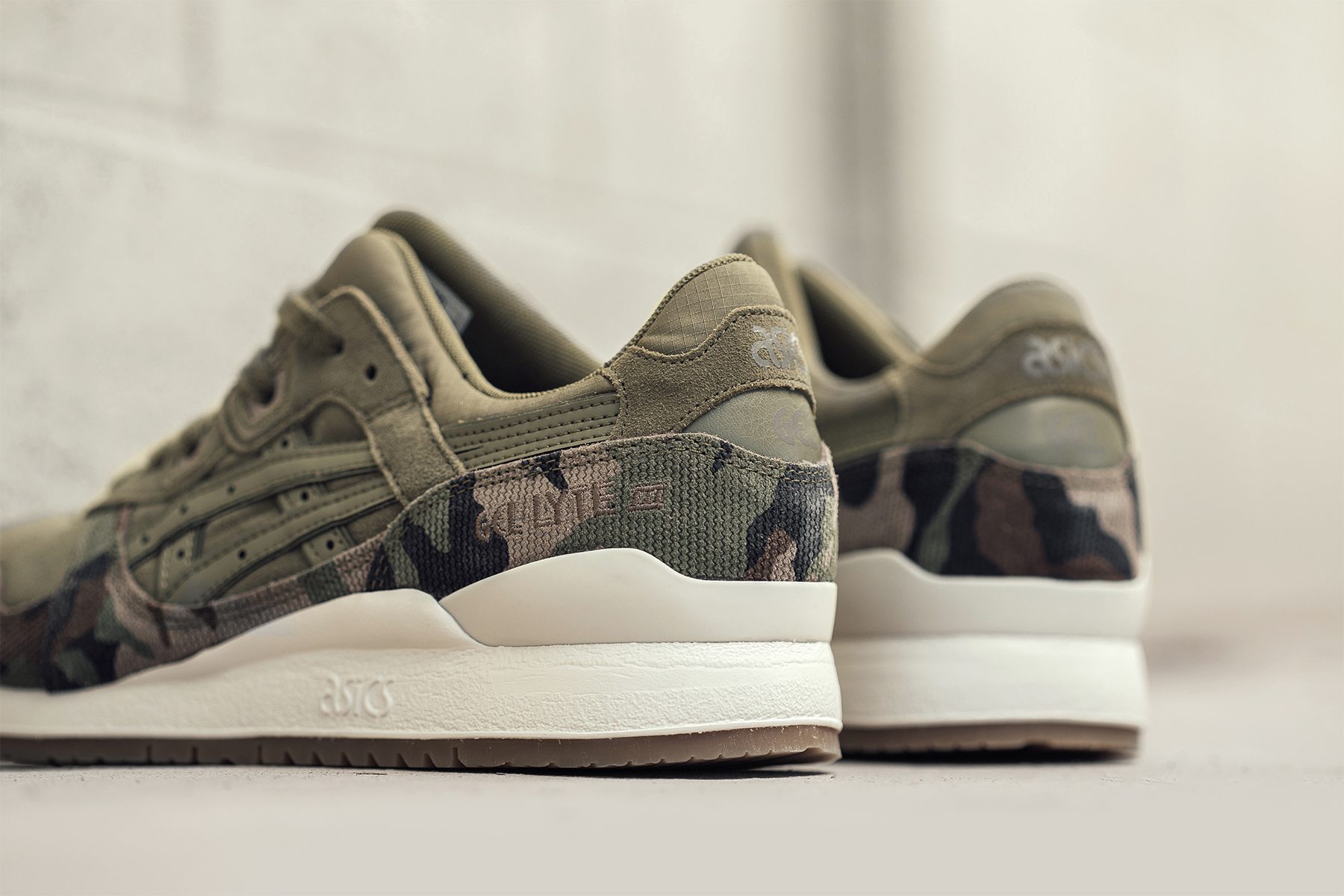 asics olive