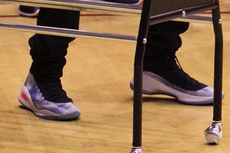 Steph Curry Flaunts a China-Exclusive Curry 4 Colorway at the SC30 Select  Showcase - WearTesters