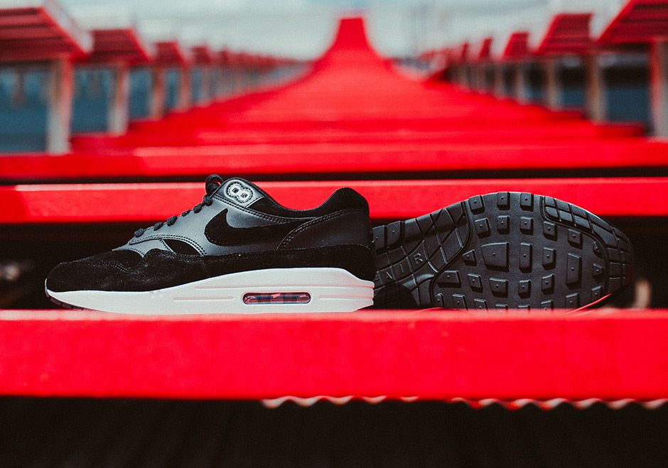 Nike Air Max 1 "Rebel Skulls"