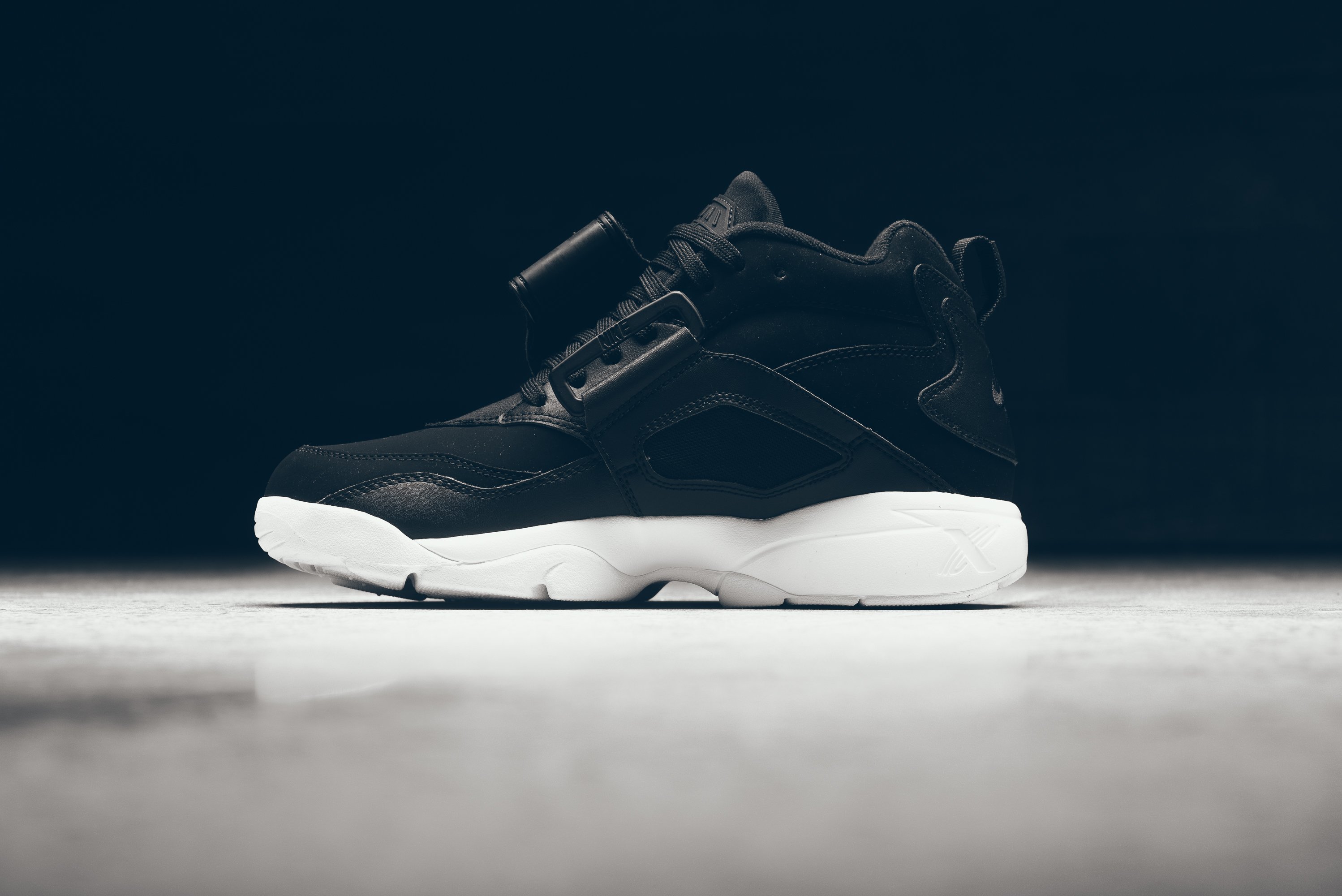 Nike Air Diamond Turf Black/White