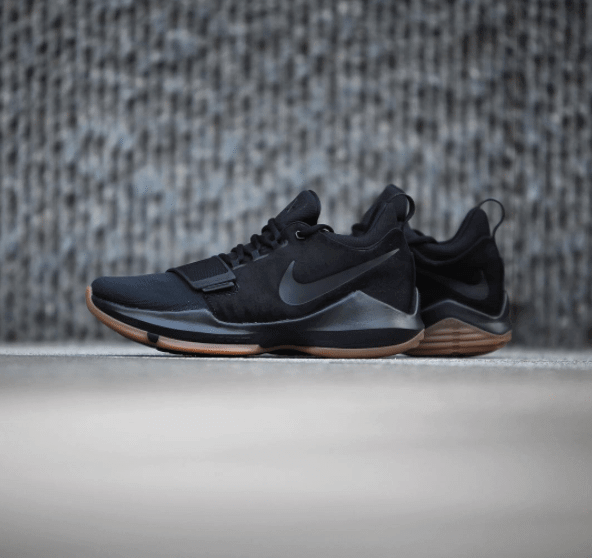 Nike PG1 Black/Gum
