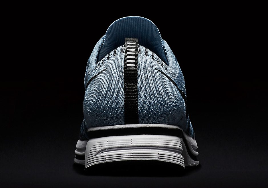 Nike flyknit trainer deals light blue